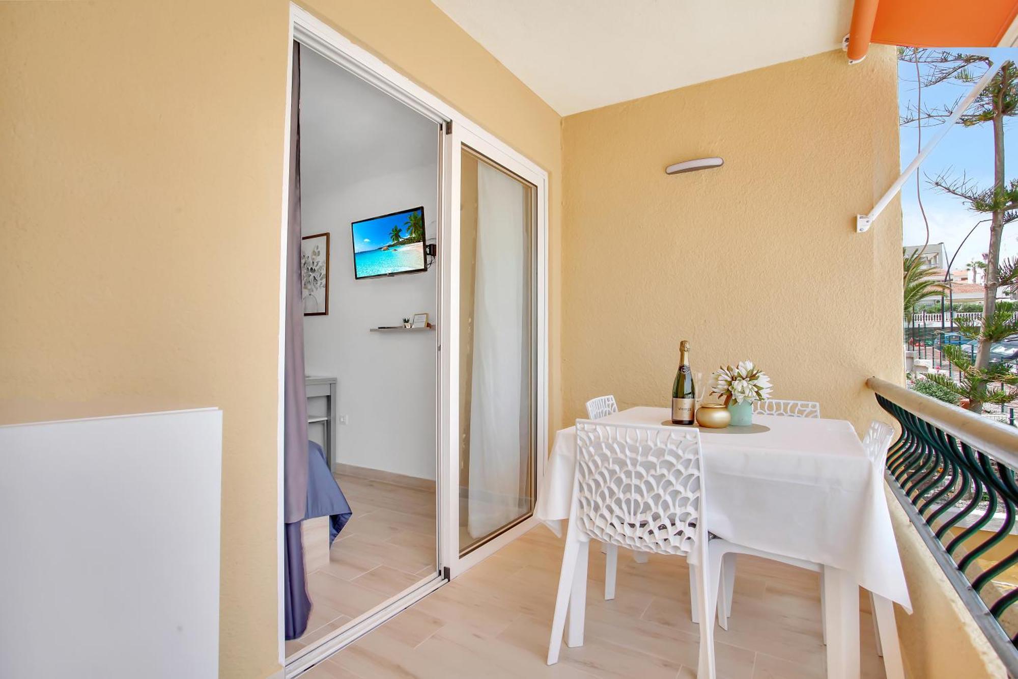 Nice Studio Bart 50 Meters From Playa Las Vistas Арона Екстериор снимка